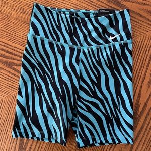 🎉HP🎉Nike One Tight Fit Shorts - Blue & Black